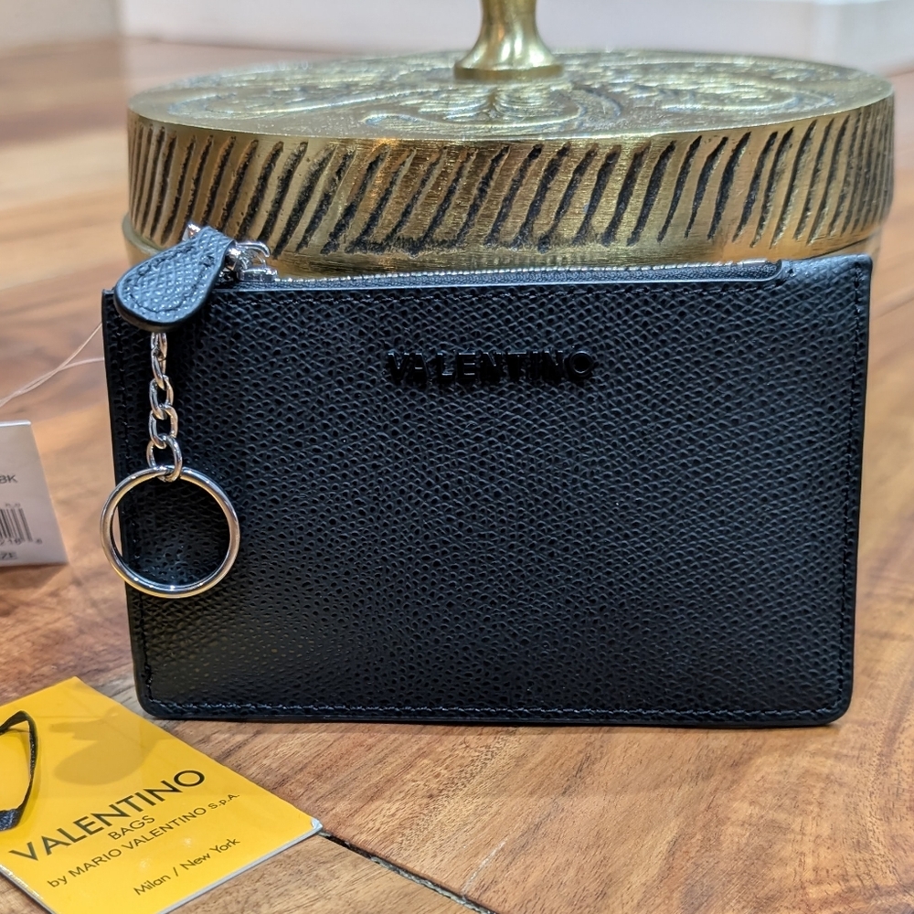 Valentino by Mario Valentino Antonio Leather Zip Wallet With Key Ring Nwt ❤️